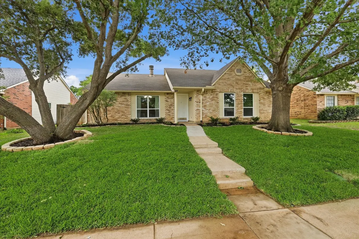 2837 Edinburg Lane, Flower Mound, TX 75028 - #1