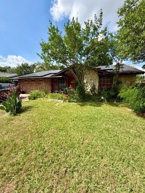 3301 Mccollum Street, Irving, TX 75061 - #1