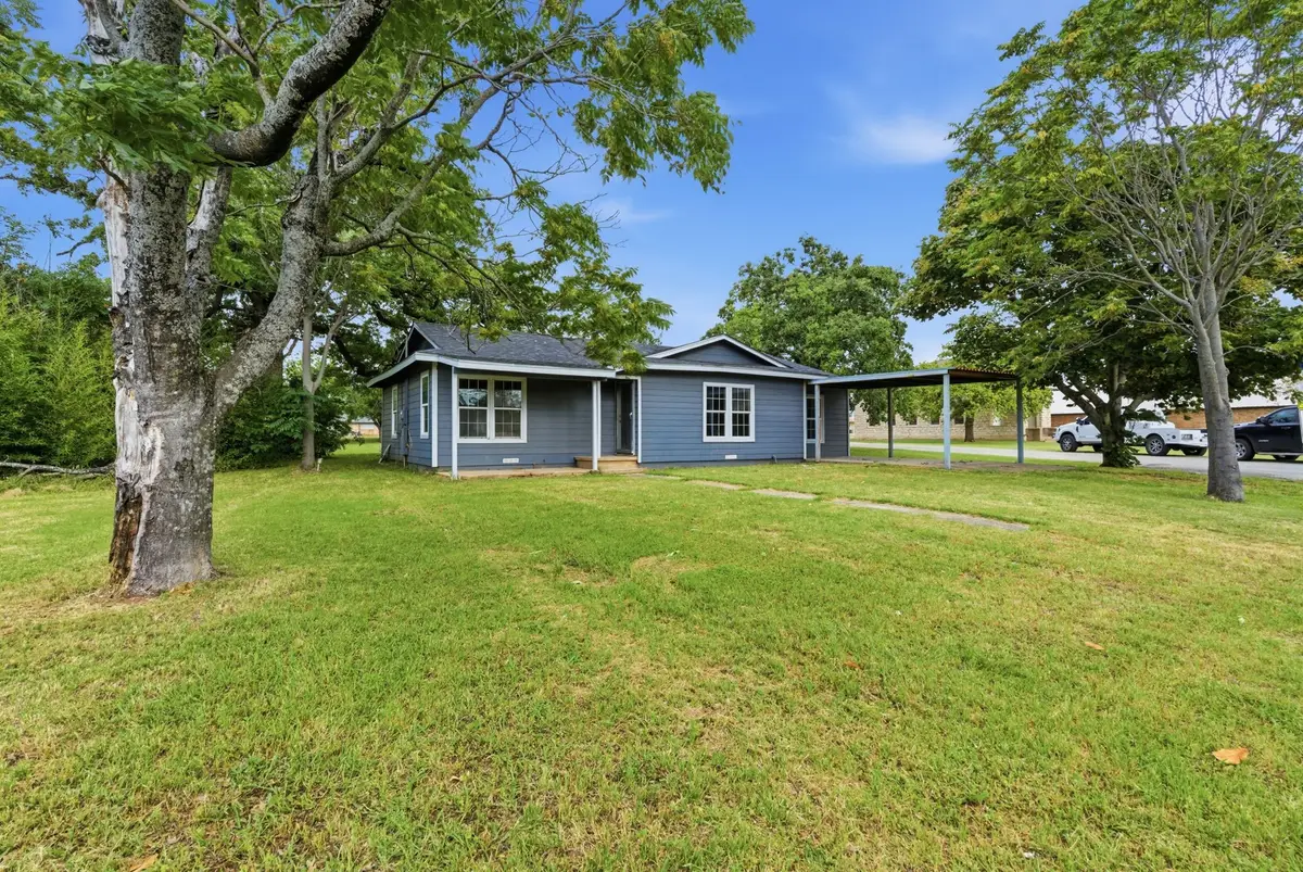 203 N Kickapoo Street, Lipan, TX 76462 - #1