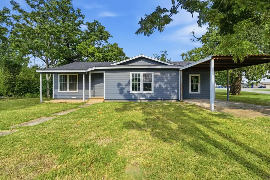 203 N Kickapoo Street, Lipan, TX 76462 - #2