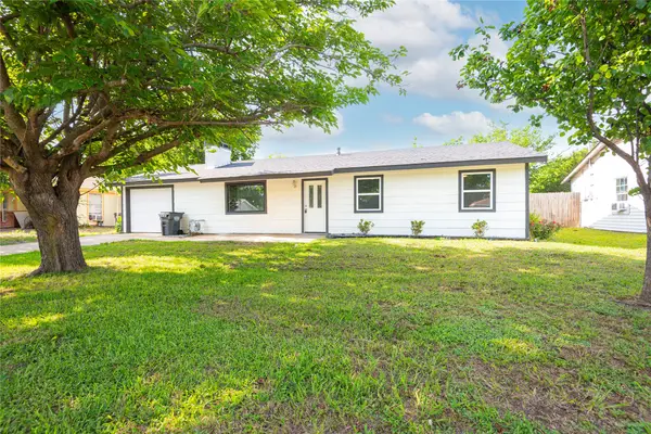 324 E Willow Lane, Princeton, TX 75407