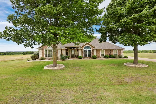 7520 Muirfield Drive, Cleburne, TX 76033
