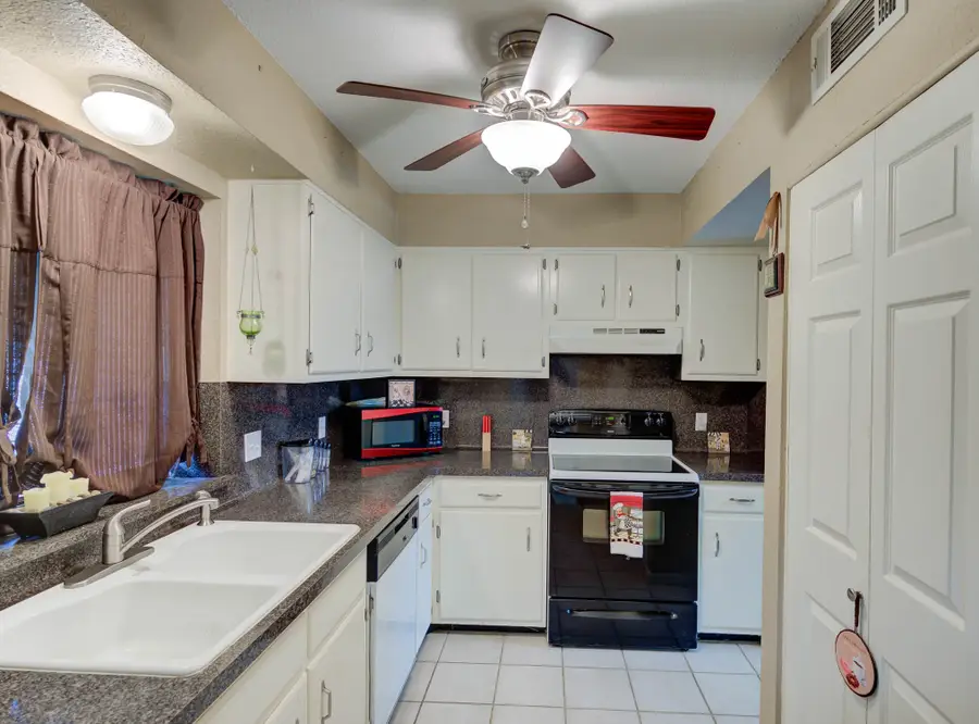 765 Highland Square Drive, Shreveport, LA 71107 - #3