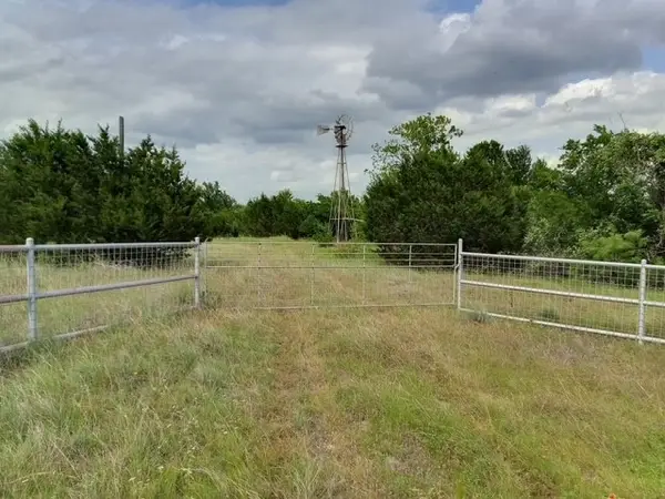1249 County Road 2357, Meridian, TX 76665