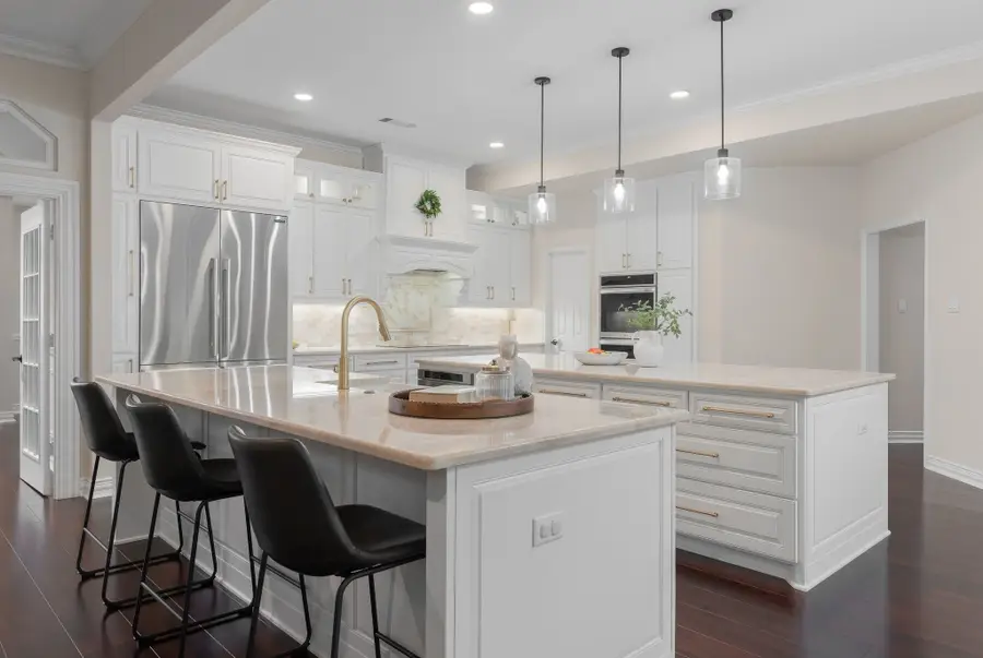 302 W Charlottesville Avenue, Colleyville, TX 76034 - #3