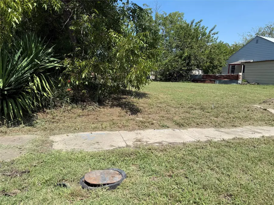 2006 Oneal Street, Greenville, TX 75401 - #2