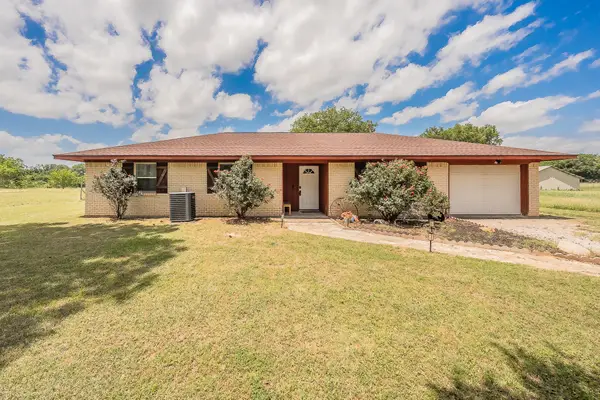 350 S Pearson Lane, Azle, TX 76020