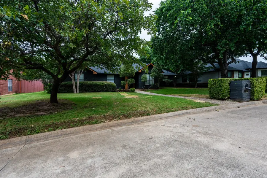 104 Creek Side Court, Kennedale, TX 76060 - #3