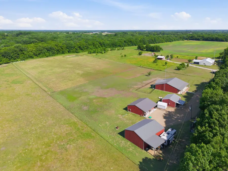 3027 Nw State Highway 11, Leonard, TX 75452 - #2