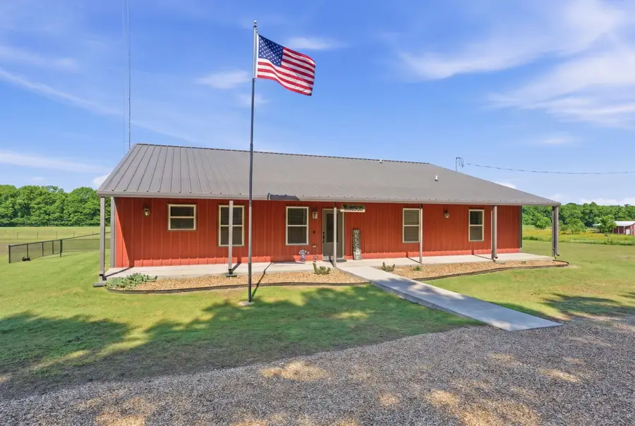 3027 Nw State Highway 11, Leonard, TX 75452 - #3