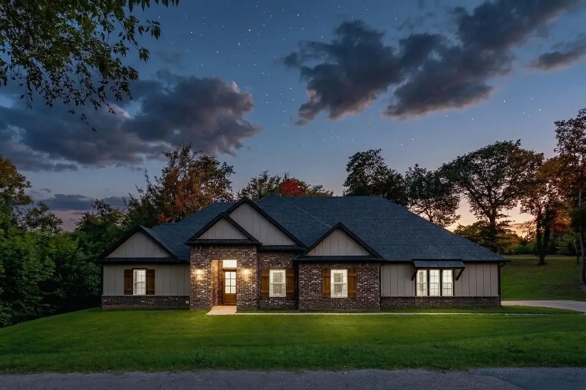 1028 W Day Street, Denison, TX 75020 - #1