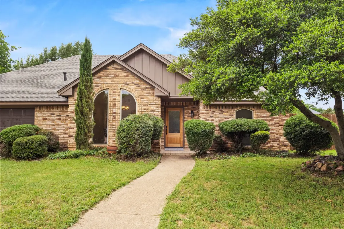 6000 Kenilworth Drive, Arlington, TX 76001 - #1
