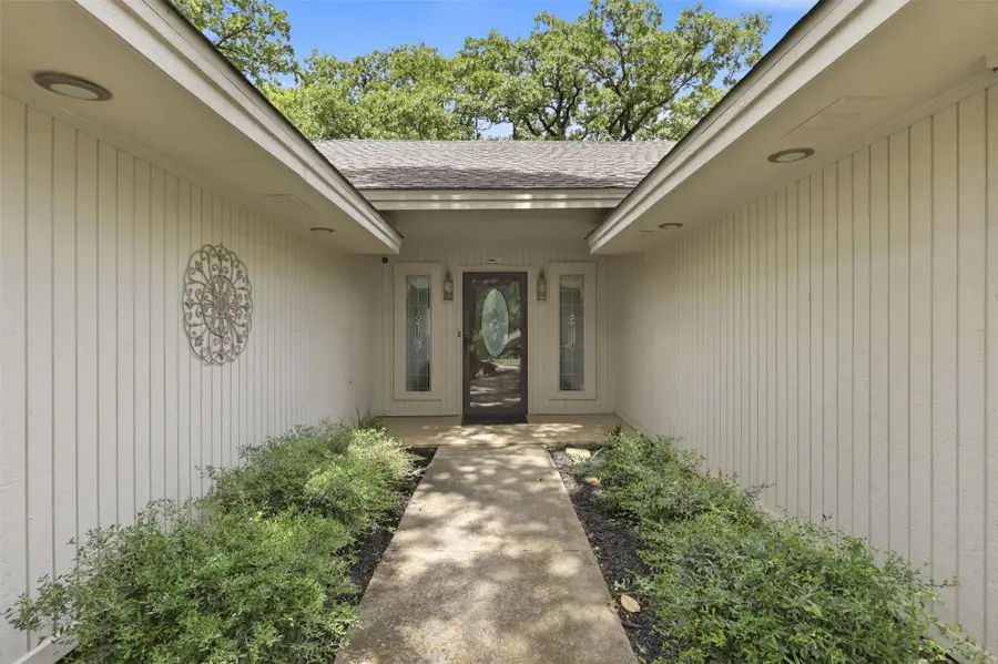 5 Windy Knoll Court, Grapevine, TX 76051 - #2