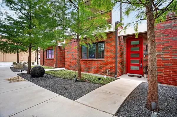 321 College Avenue, Fort Worth, TX 76104