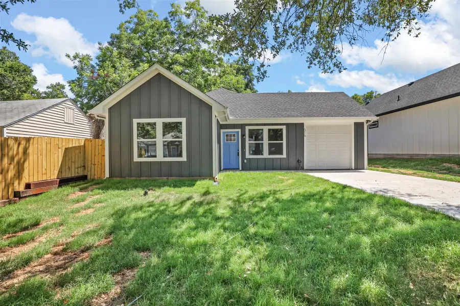 516 E Heron Street, Denison, TX 75021 - #2