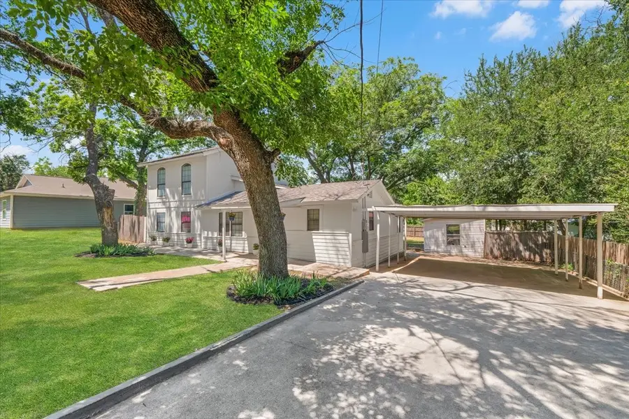 643 E Columbia Drive, Azle, TX 76020 - #2