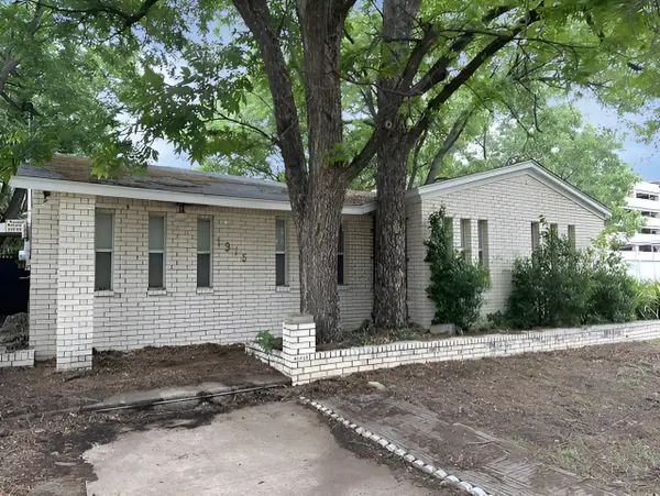 1915 Prairie View Drive, Dallas, TX 75235