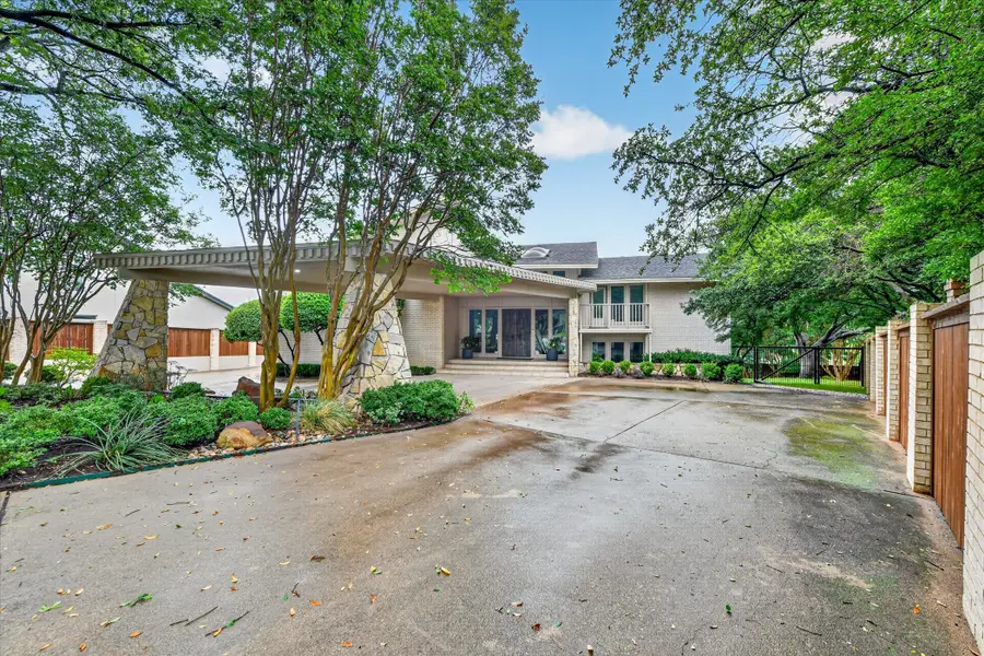 4 Lombardy Court, Benbrook, TX 76132 - #2