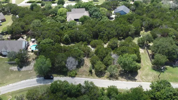 300 Summit Edge Drive, Glen Rose, TX 76043
