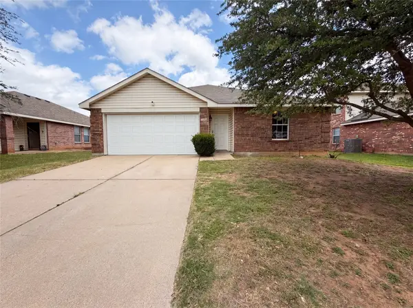 1120 Beaverwood Lane, Crowley, TX 76036