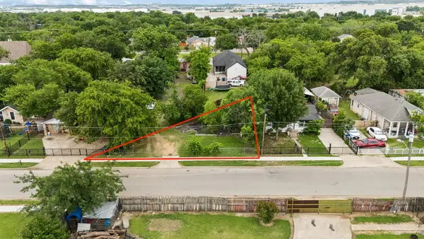 3220 Odessa Street, Dallas, TX 75212