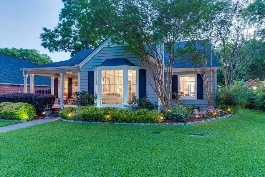 203 N Clay Street, Ennis, TX 75119 - #3
