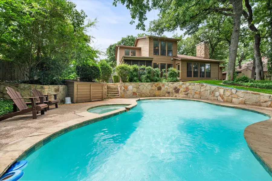 2801 Oak Trail Court, Dalworthington Gardens, TX 76016 - #2