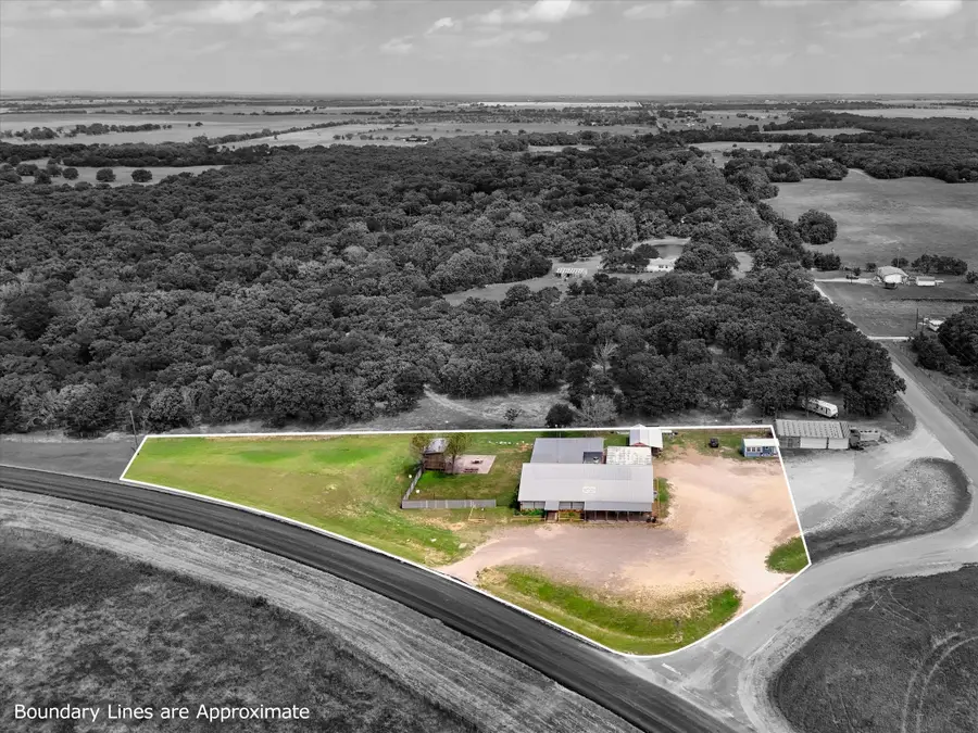 4553 Lake Felton Parkway, Hallsburg, TX 76705 - #2