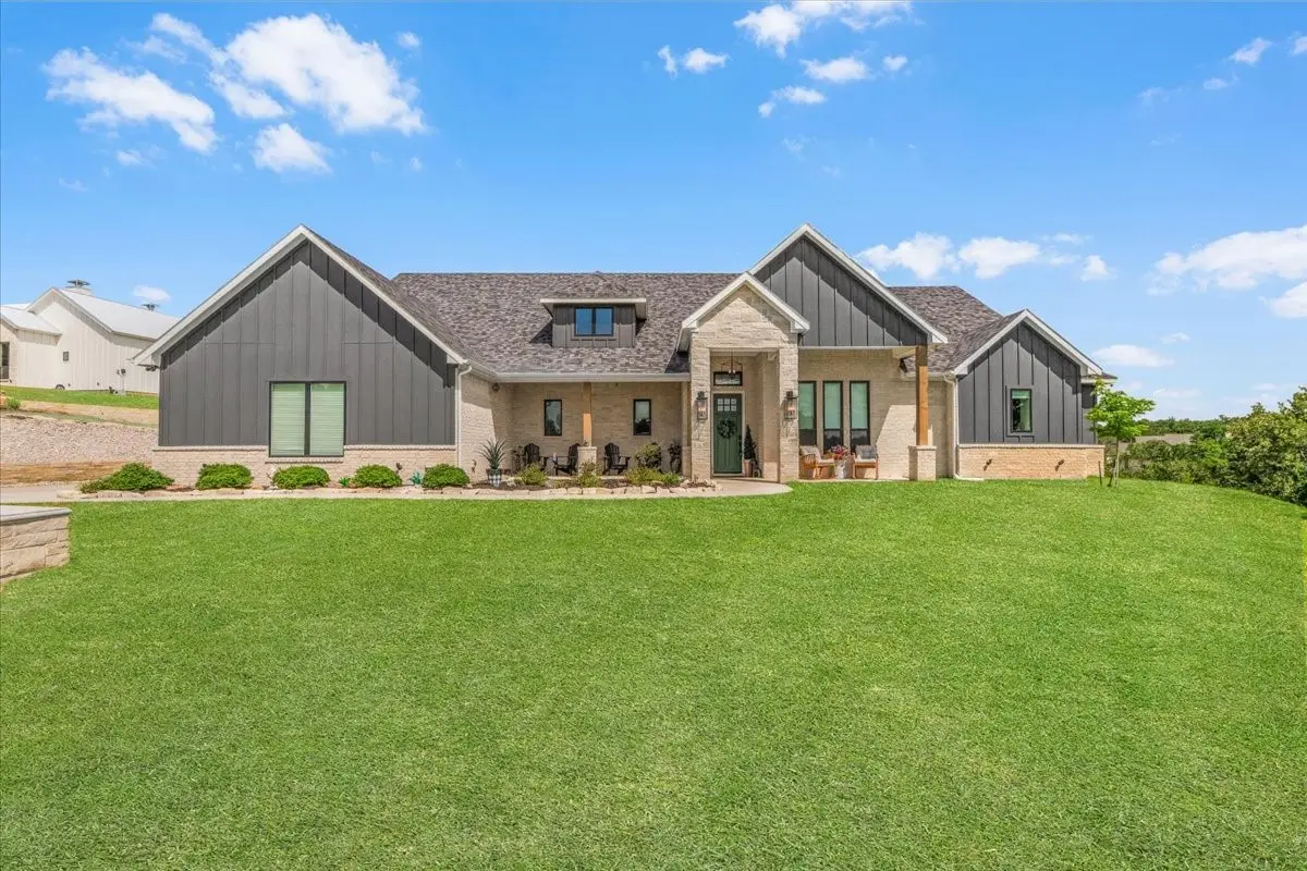 1059 Sweeney Way, Weatherford, TX 76087 - #1