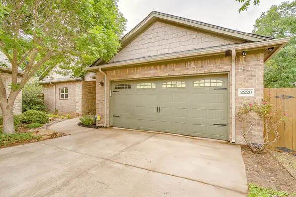 2220 Cobblestone Court, Granbury, TX 76049