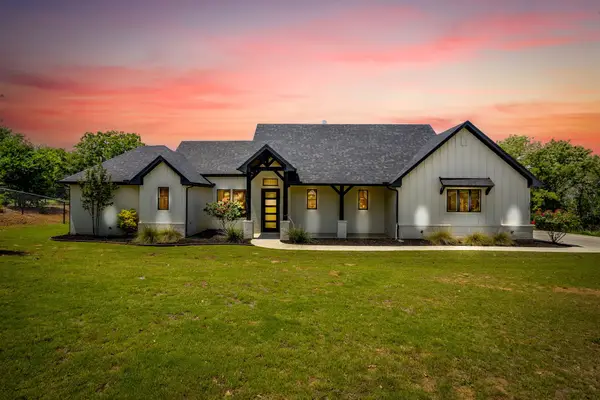 1057 Resolute Road, Millsap, TX 76066