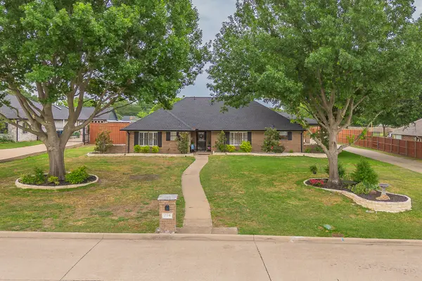 204 Suntide Drive, Sunnyvale, TX 75182