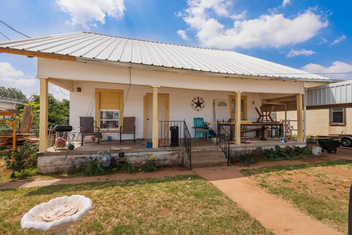 2202 Chester Street, Sweetwater, TX 79556 - #1