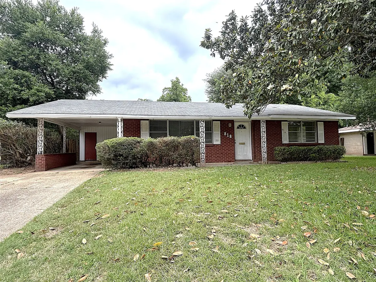 818 Martha Lane, Shreveport, LA 71104 - #1