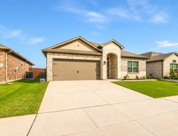 336 Youngblood Lane, Fort Worth, TX 76131