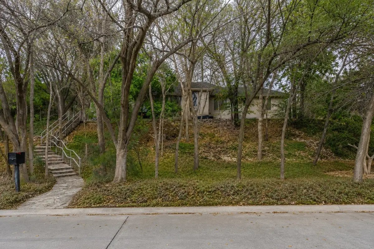 2001 Deepdale Drive, Westover Hills, TX 76107 - #1