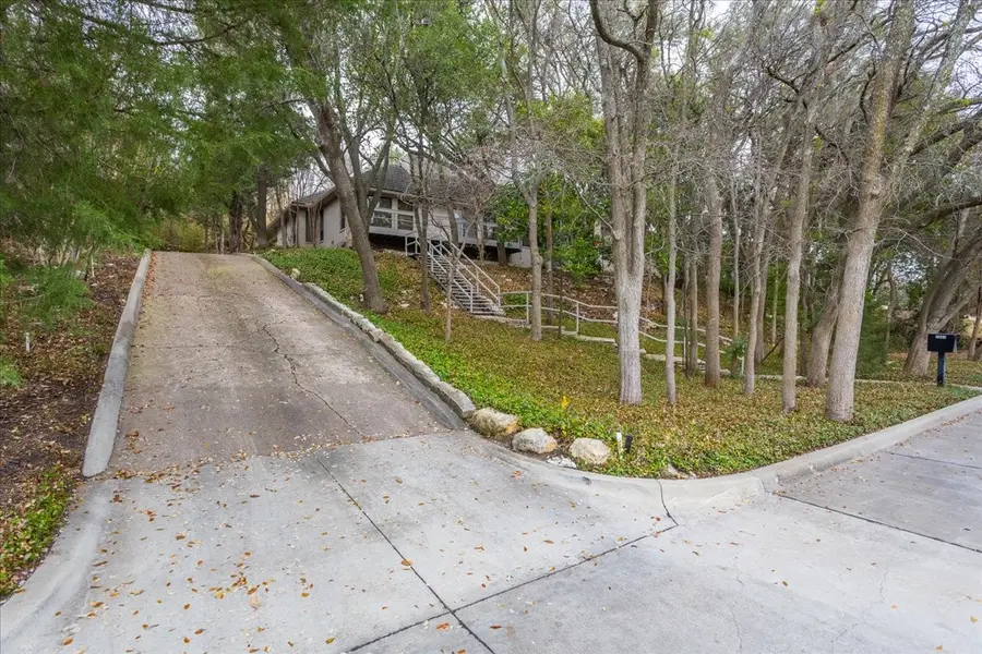 2001 Deepdale Drive, Westover Hills, TX 76107 - #2