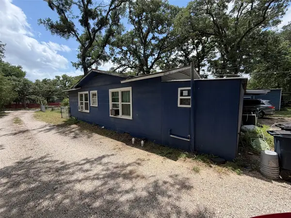 4311 Fairlane Avenue, Fort Worth, TX 76119