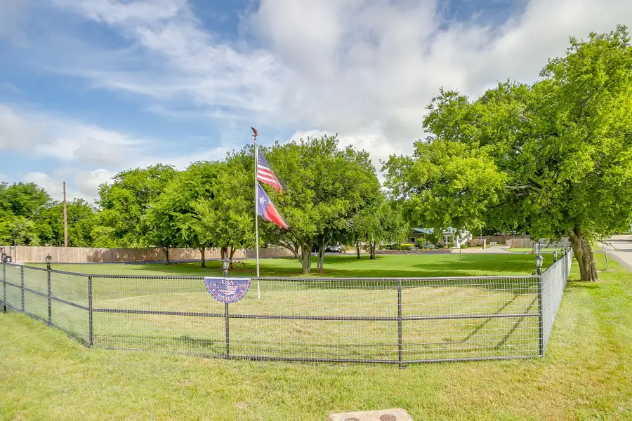 4500 Highland Trail, Joshua, TX 76058 - #2