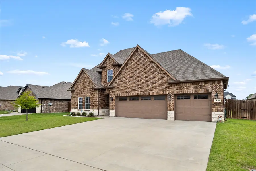 1010 Eva Drive, Greenville, TX 75402 - #3