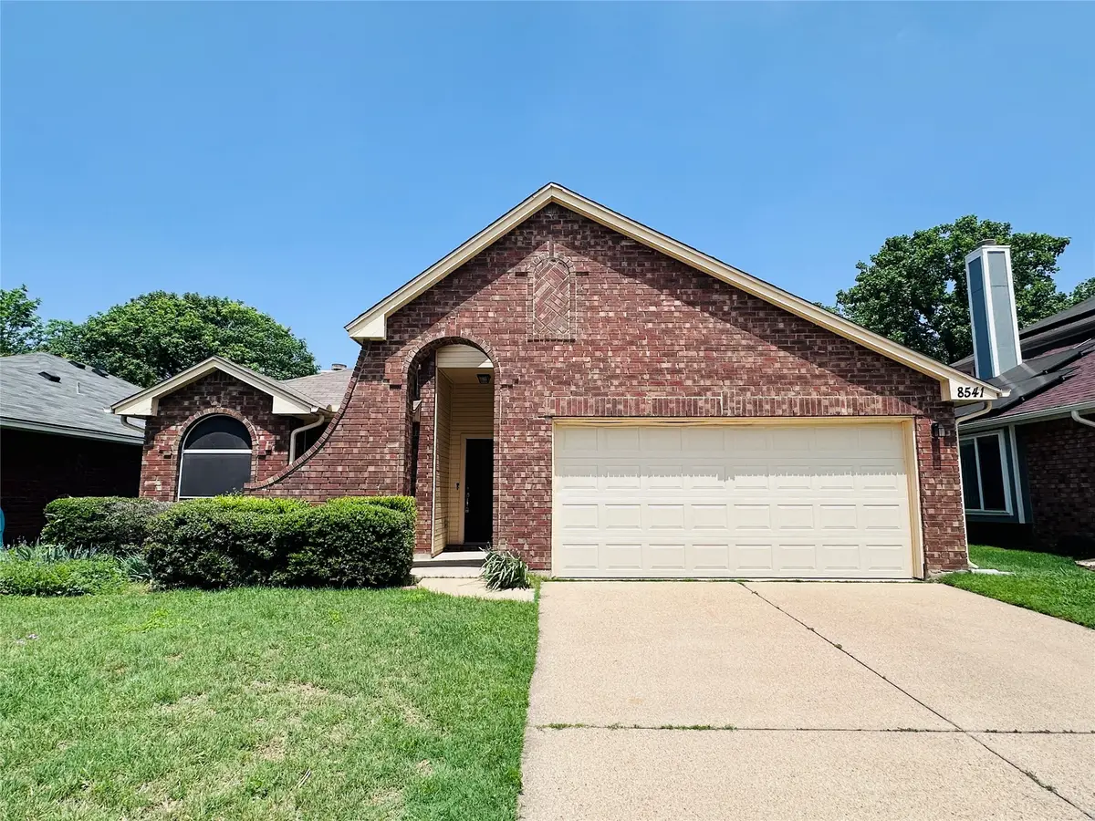 8541 Mystic Trail, Fort Worth, TX 76118 - #1