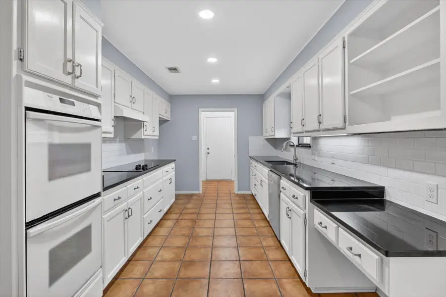 4083 Hidden View Circle, Fort Worth, TX 76109 - #3