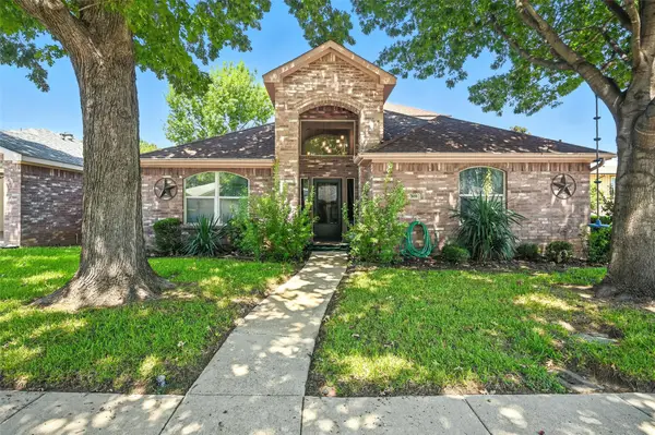 309 Familia Court, Irving, TX 75061