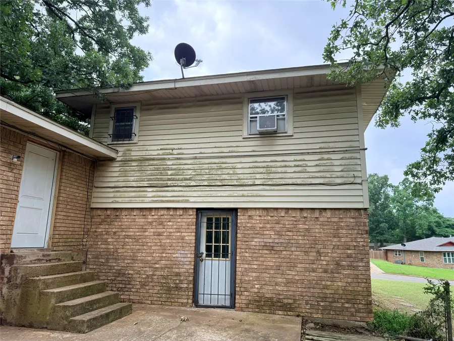 1347 Crestview Drive, Denison, TX 75020 - #2