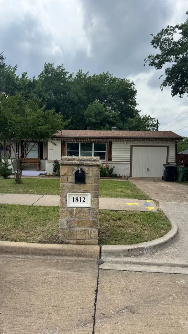 1812 Melissa Street, Arlington, TX 76010
