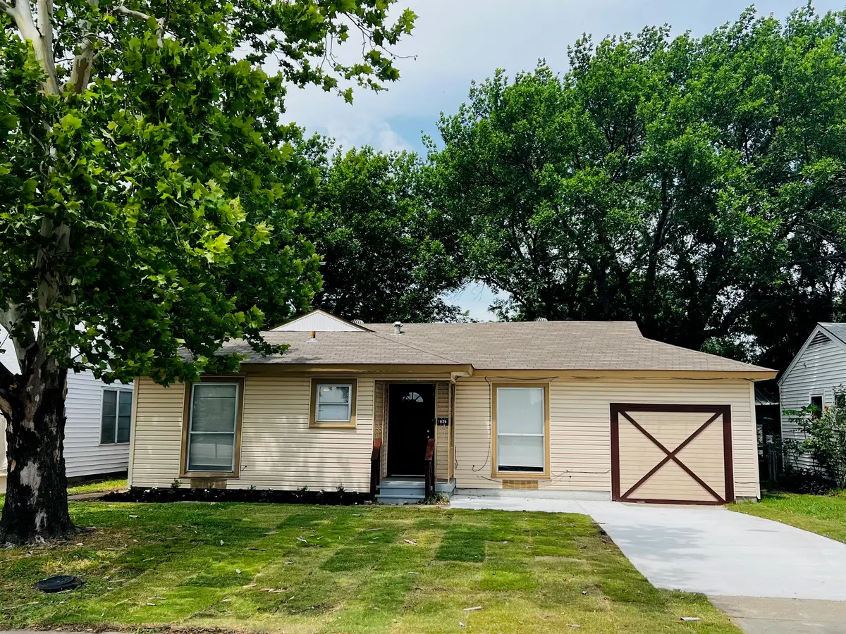 1026 SW 3rd Street, Grand Prairie, TX 75051 - #1