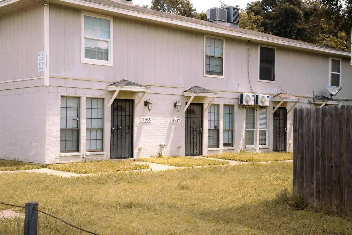 4935 Miller Avenue, Fort Worth, TX 76119 - #1