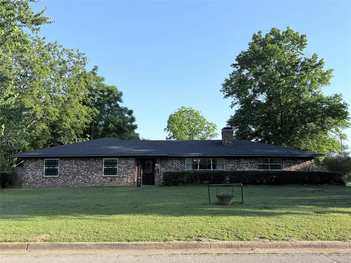 404 Montgomery Street, Pittsburg, TX 75686 - #1