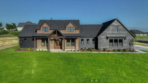 2101 Eagles Ridge Drive, Weatherford, TX 76087