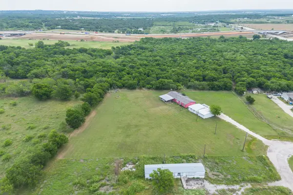 2052 Jordan Court, Joshua, TX 76058